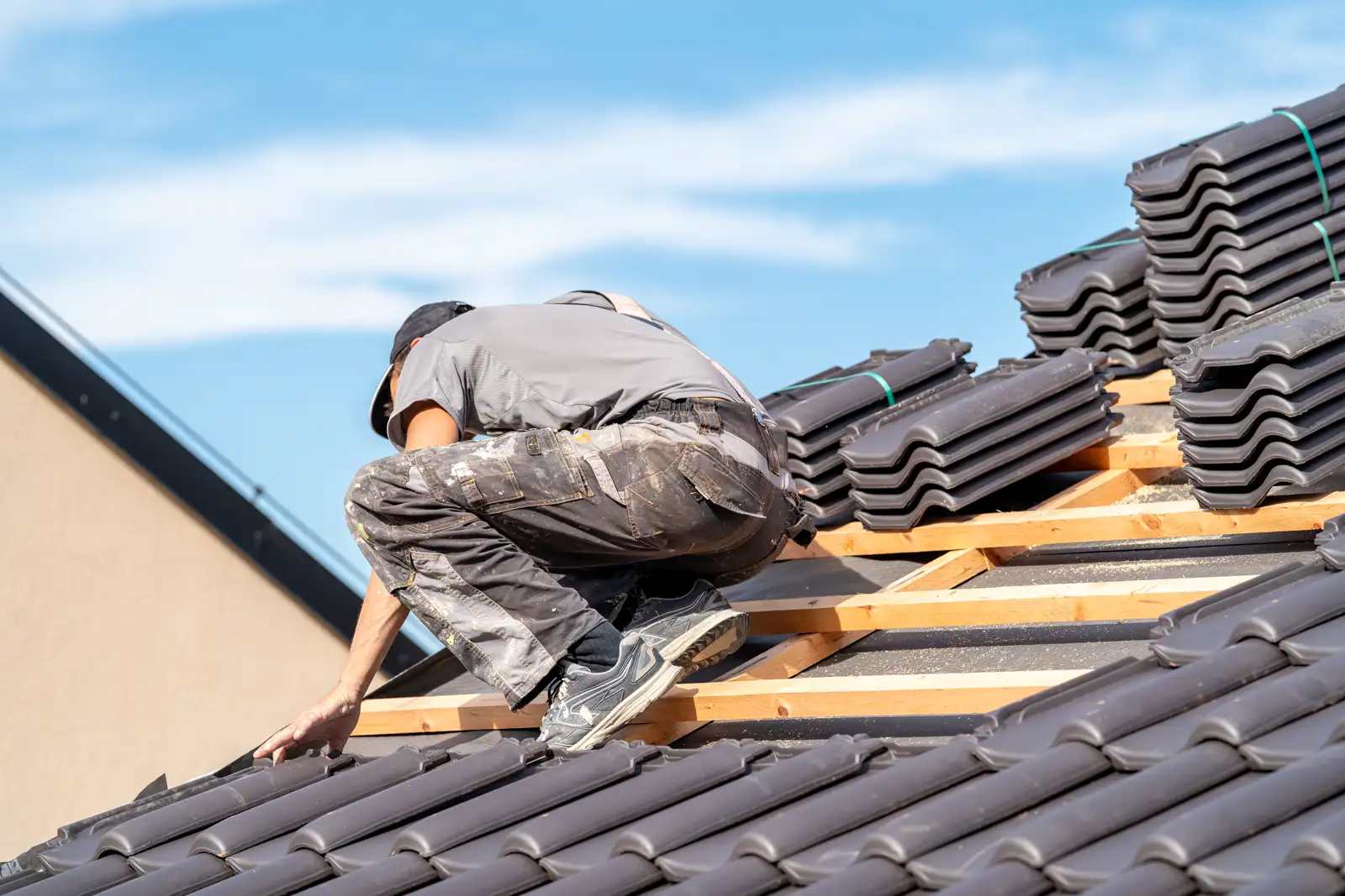 Stonecreek Roofing crew