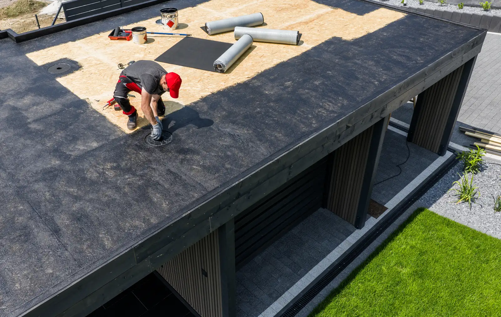 Stonecreek Roofing crew
